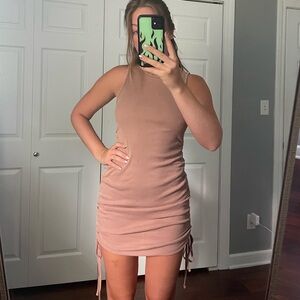 Brown ribbed dress with adjustable length!